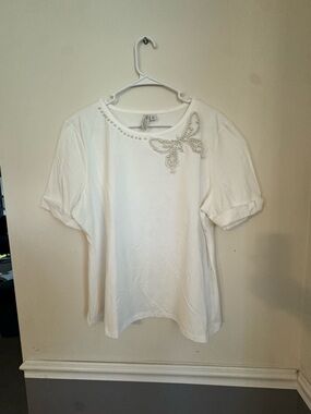 Cato Women's White Pearl-Trimmed Bow Short Sleeve Tee Limited Edition